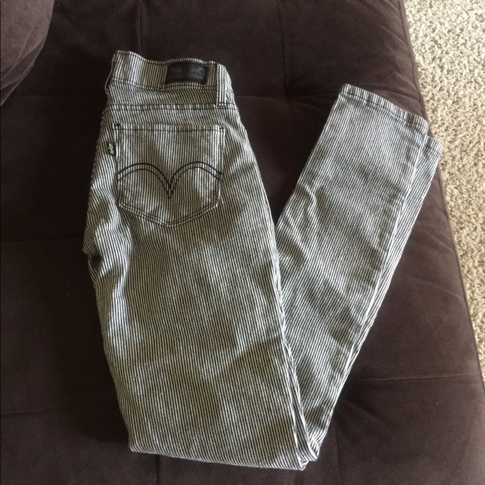 Levi’s pinstriped straight leg stretchy jeans